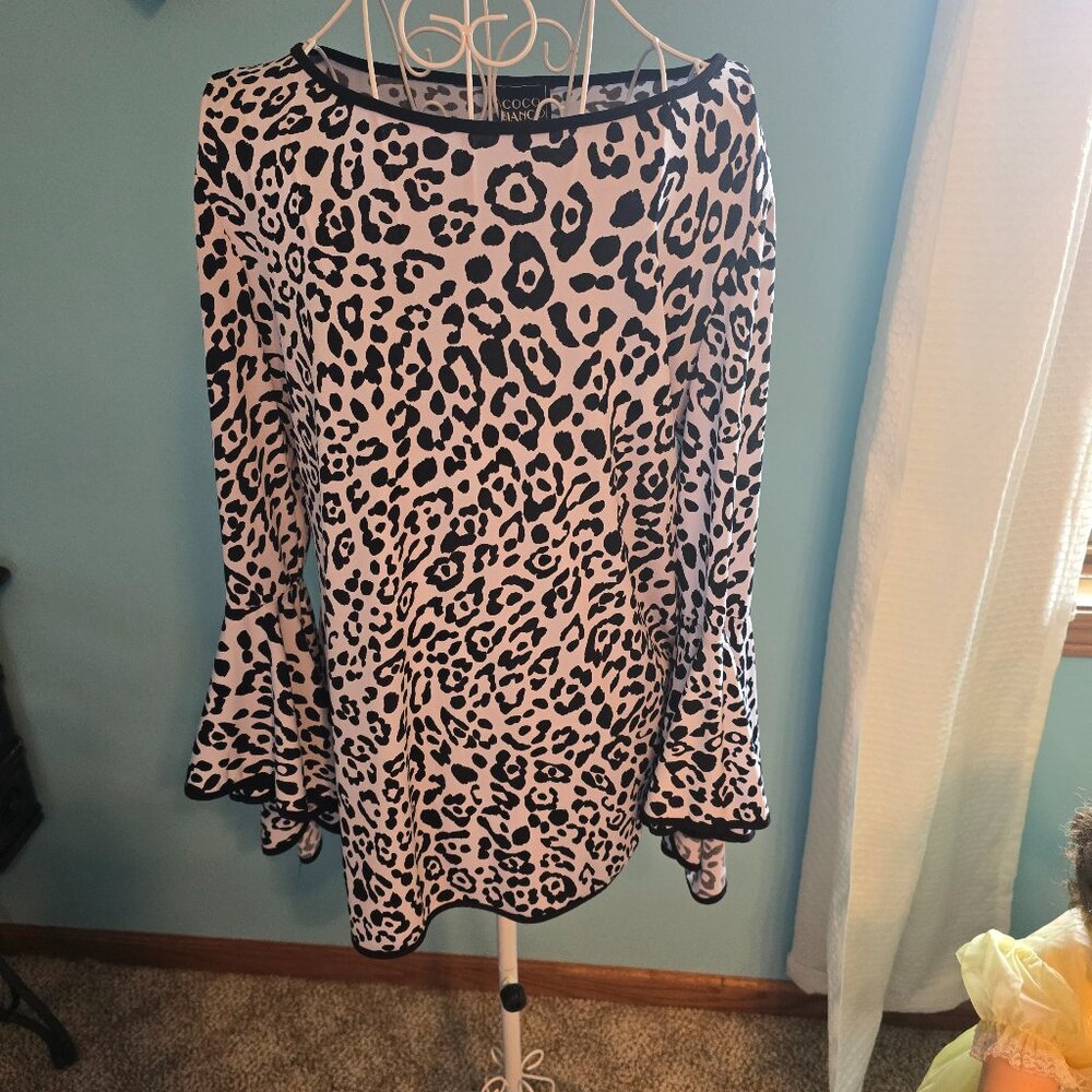 Coco Bianco Leopard Print Bell Sleeve Tunic Size L